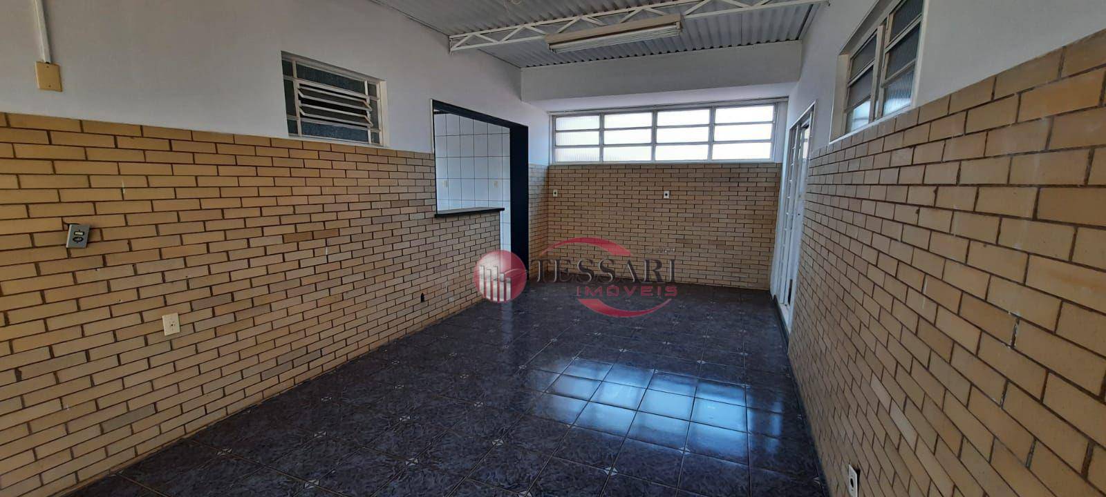 Casa à venda e aluguel com 4 quartos, 350m² - Foto 23