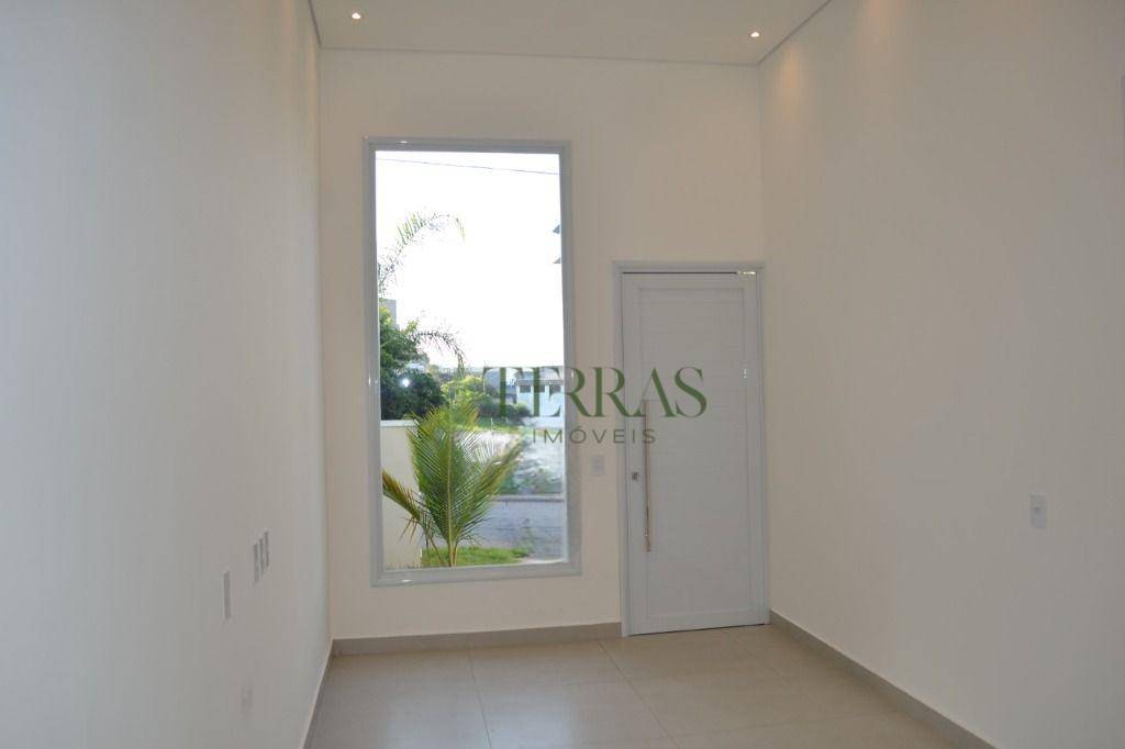 Casa de Condomínio à venda com 3 quartos, 80m² - Foto 1