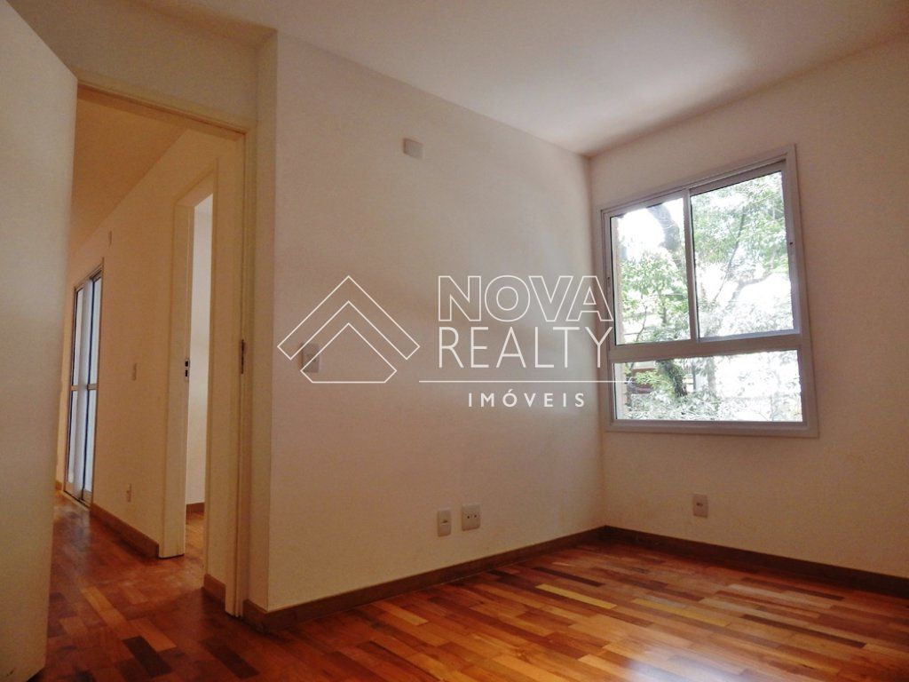 Apartamento à venda com 2 quartos, 62m² - Foto 4