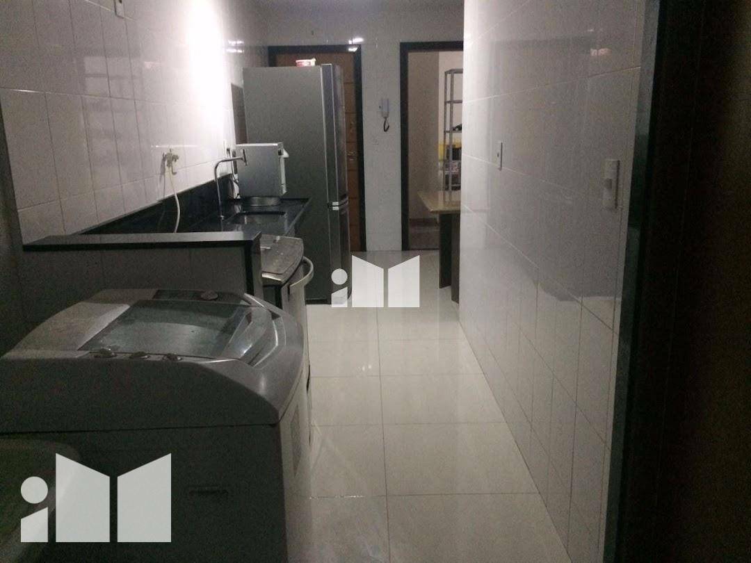 Apartamento à venda com 4 quartos, 150m² - Foto 9