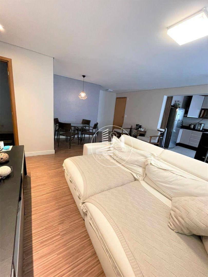 Apartamento à venda com 3 quartos, 97m² - Foto 10