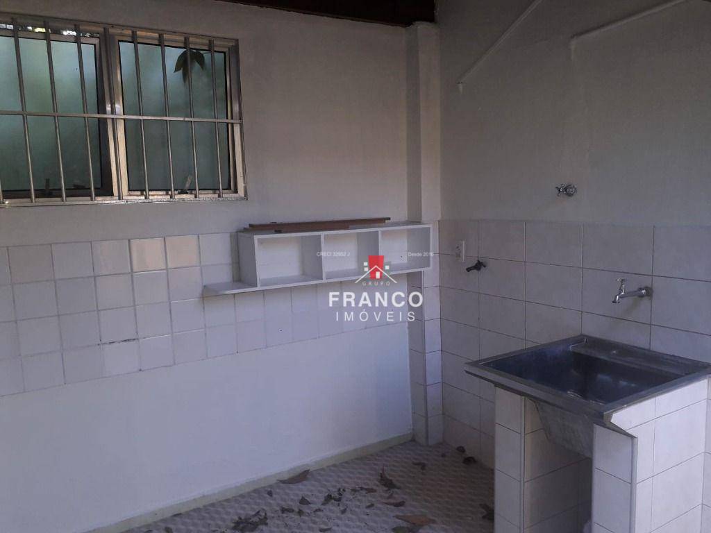 Casa à venda com 3 quartos, 146m² - Foto 17