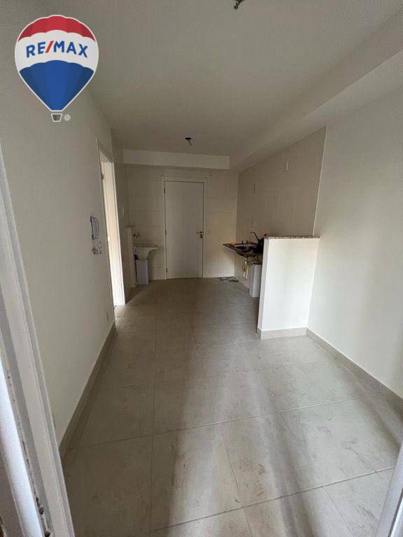 Apartamento à venda com 1 quarto, 35m² - Foto 2