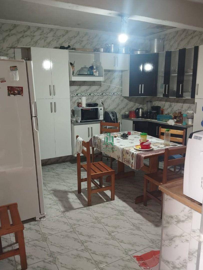 Sobrado à venda com 2 quartos, 132m² - Foto 3