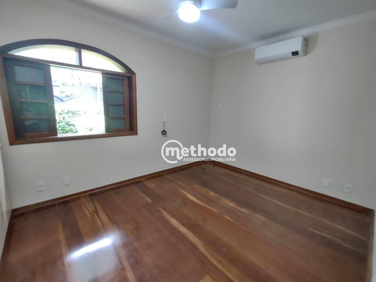 Casa de Condomínio para alugar com 3 quartos, 480m² - Foto 25