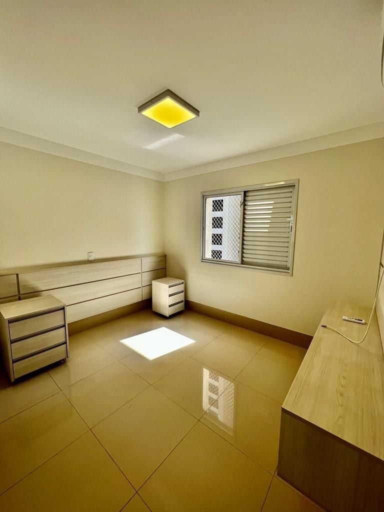 Apartamento à venda com 3 quartos, 123m² - Foto 8