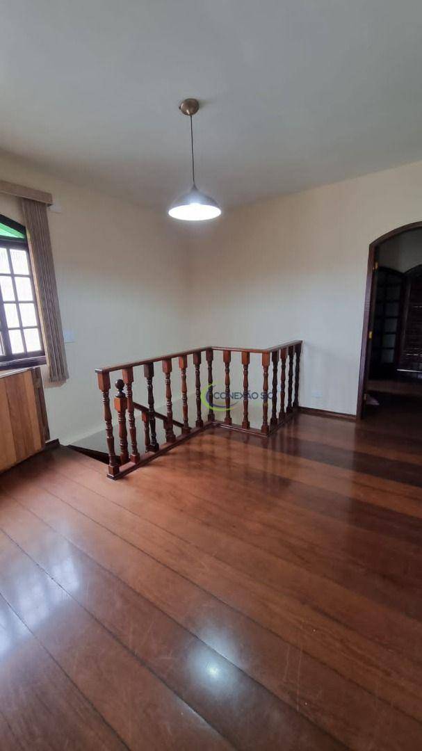 Sobrado à venda e aluguel com 3 quartos, 236m² - Foto 11