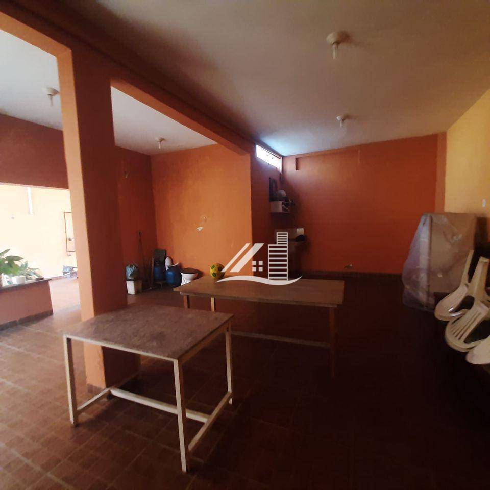 Sobrado à venda com 3 quartos, 271m² - Foto 37