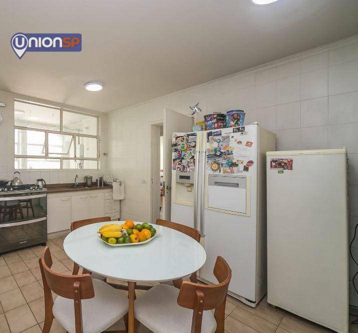 Apartamento à venda com 3 quartos, 165m² - Foto 16