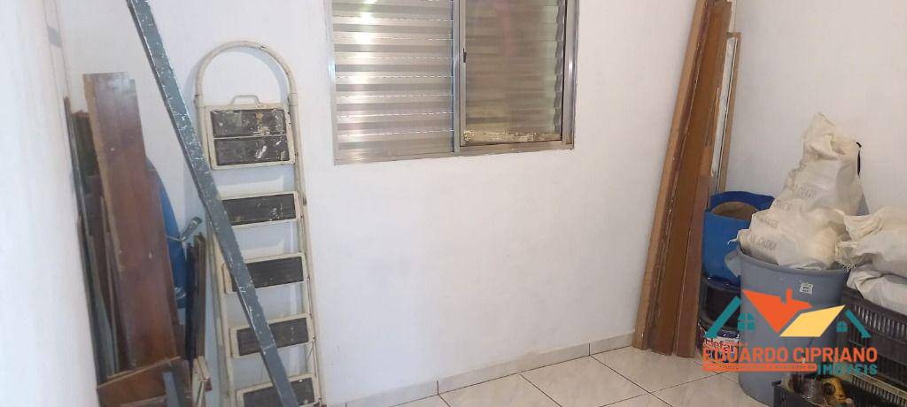 Casa à venda com 2 quartos, 54m² - Foto 12