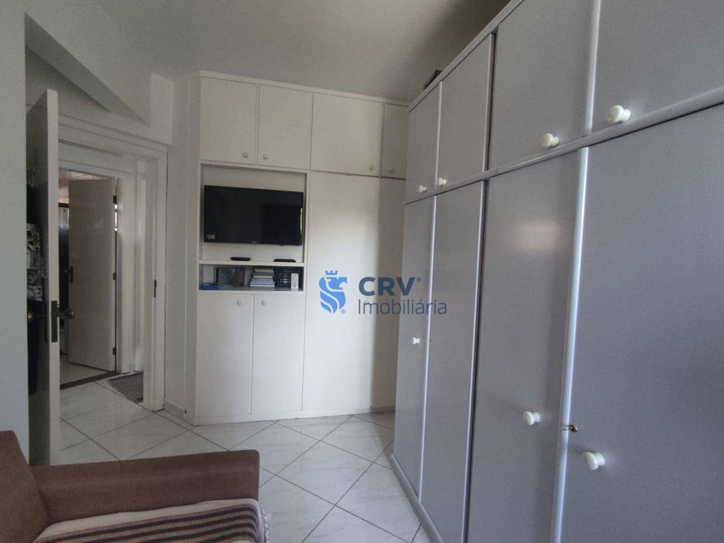 Apartamento à venda com 3 quartos, 164m² - Foto 9