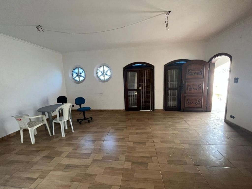 Casa à venda e aluguel com 3 quartos, 126m² - Foto 7