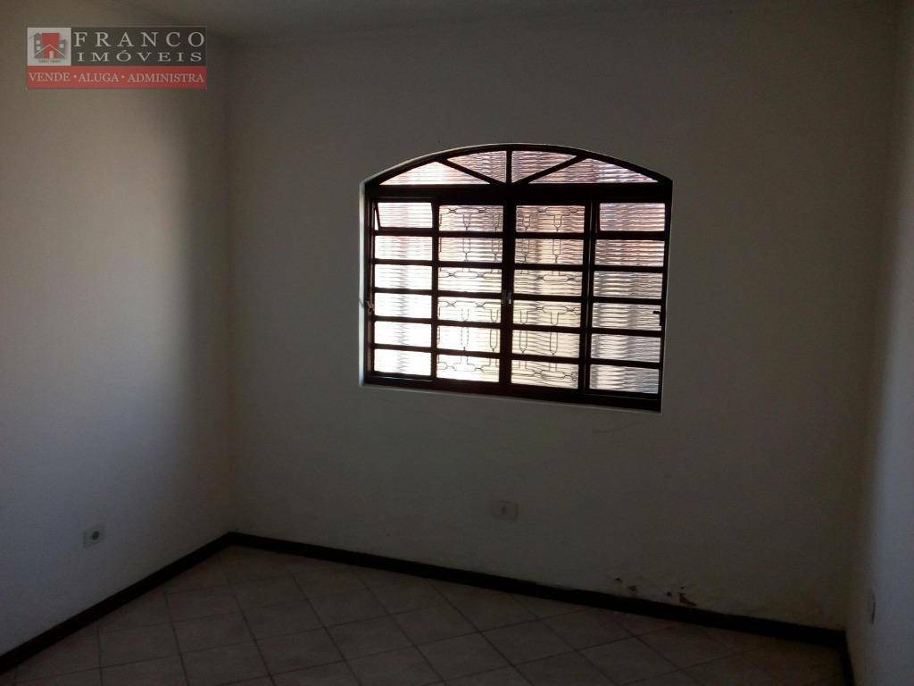 Casa, 4 quartos, 300 m² - Foto 3