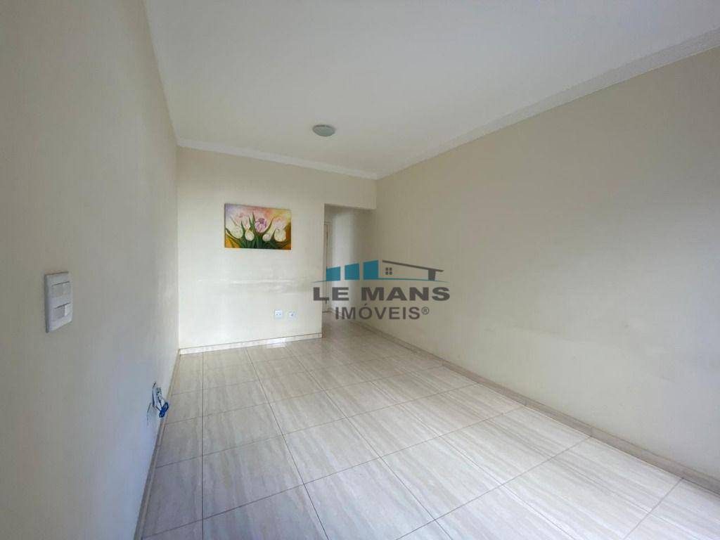 Apartamento à venda e aluguel com 3 quartos, 64m² - Foto 4