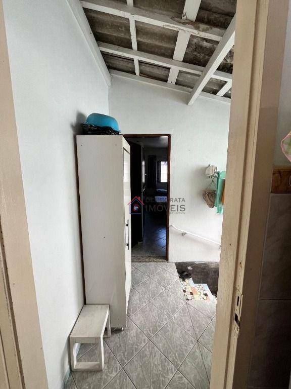 Casa à venda com 2 quartos, 123m² - Foto 11