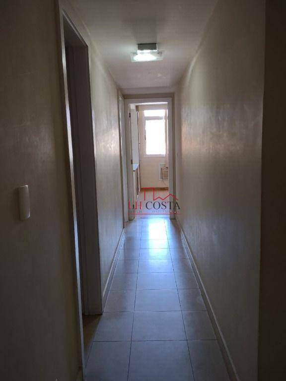 Apartamento à venda com 4 quartos, 151m² - Foto 18