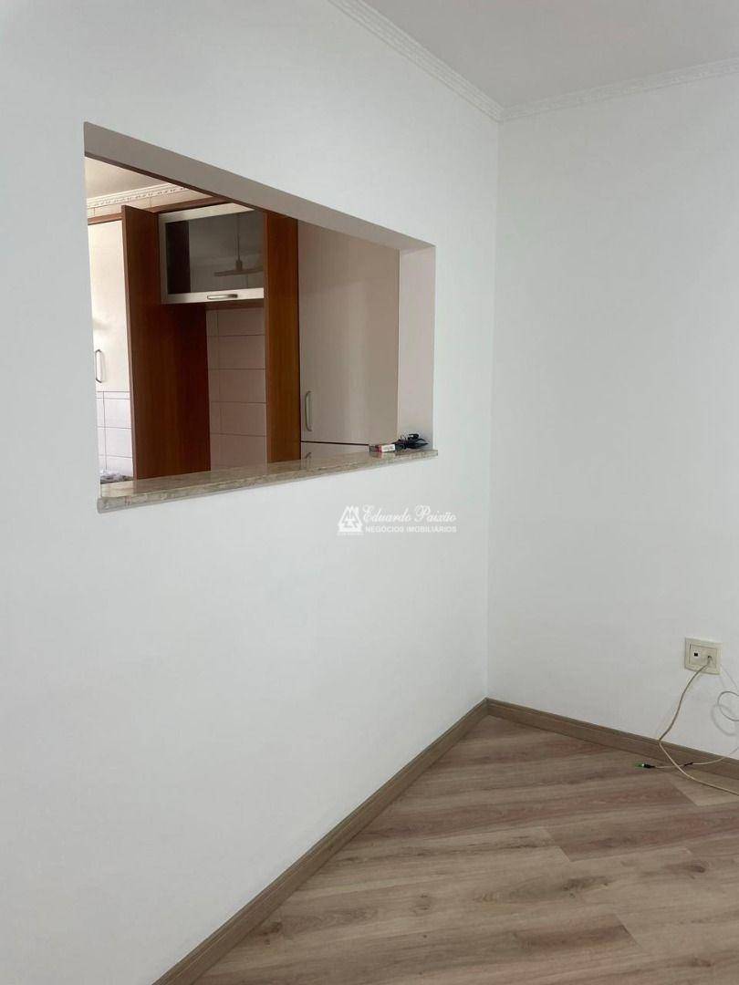 Apartamento à venda com 2 quartos, 55m² - Foto 4