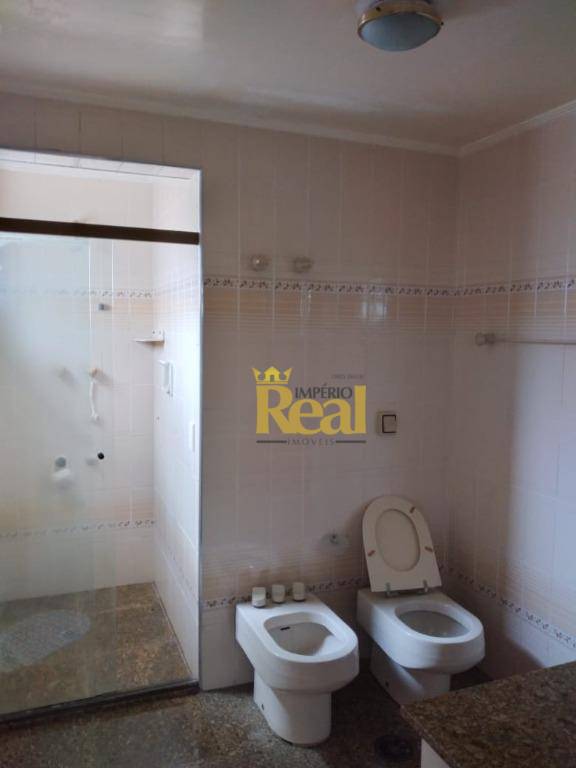 Apartamento para alugar com 4 quartos, 157m² - Foto 19