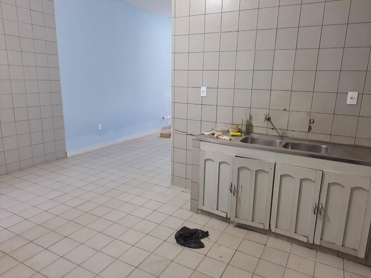 Casa para alugar com 3 quartos, 240m² - Foto 12