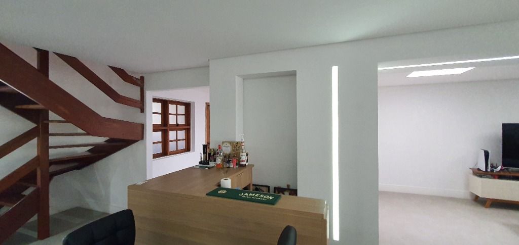 Casa de Condomínio à venda com 4 quartos, 310m² - Foto 17