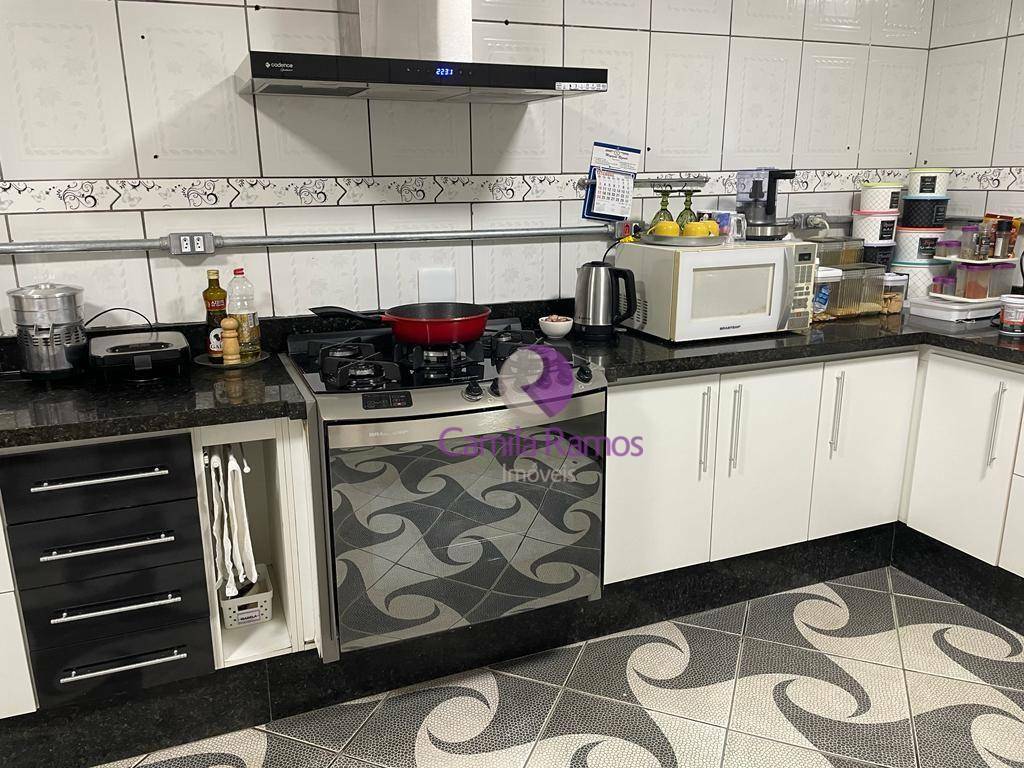 Sobrado à venda com 3 quartos, 240m² - Foto 13