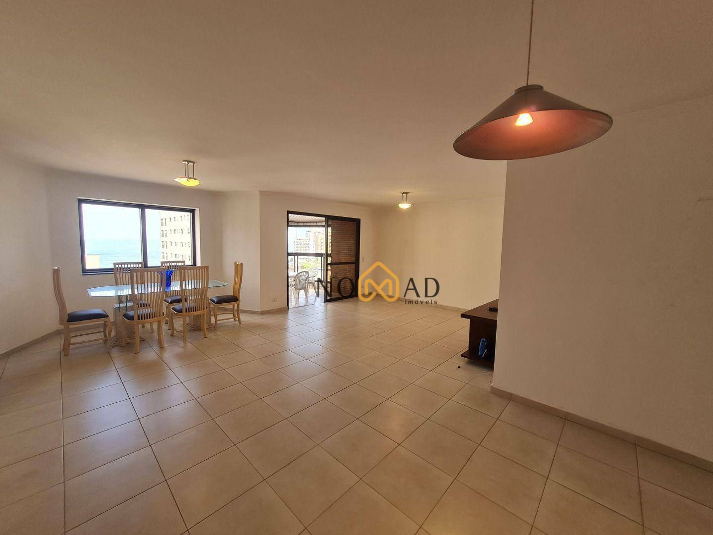 Apartamento à venda com 4 quartos, 198m² - Foto 3