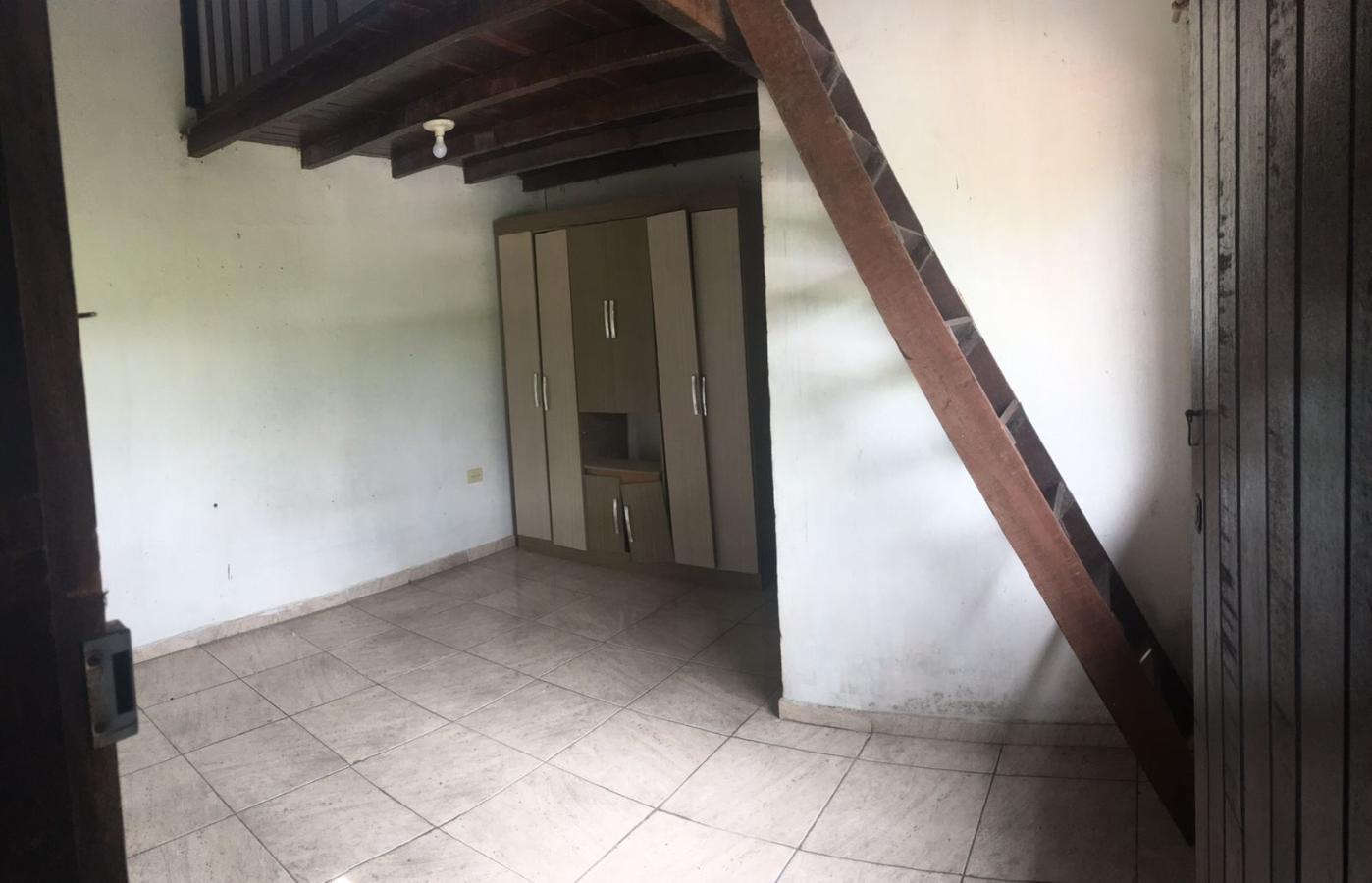 Casa à venda com 2 quartos, 140m² - Foto 5