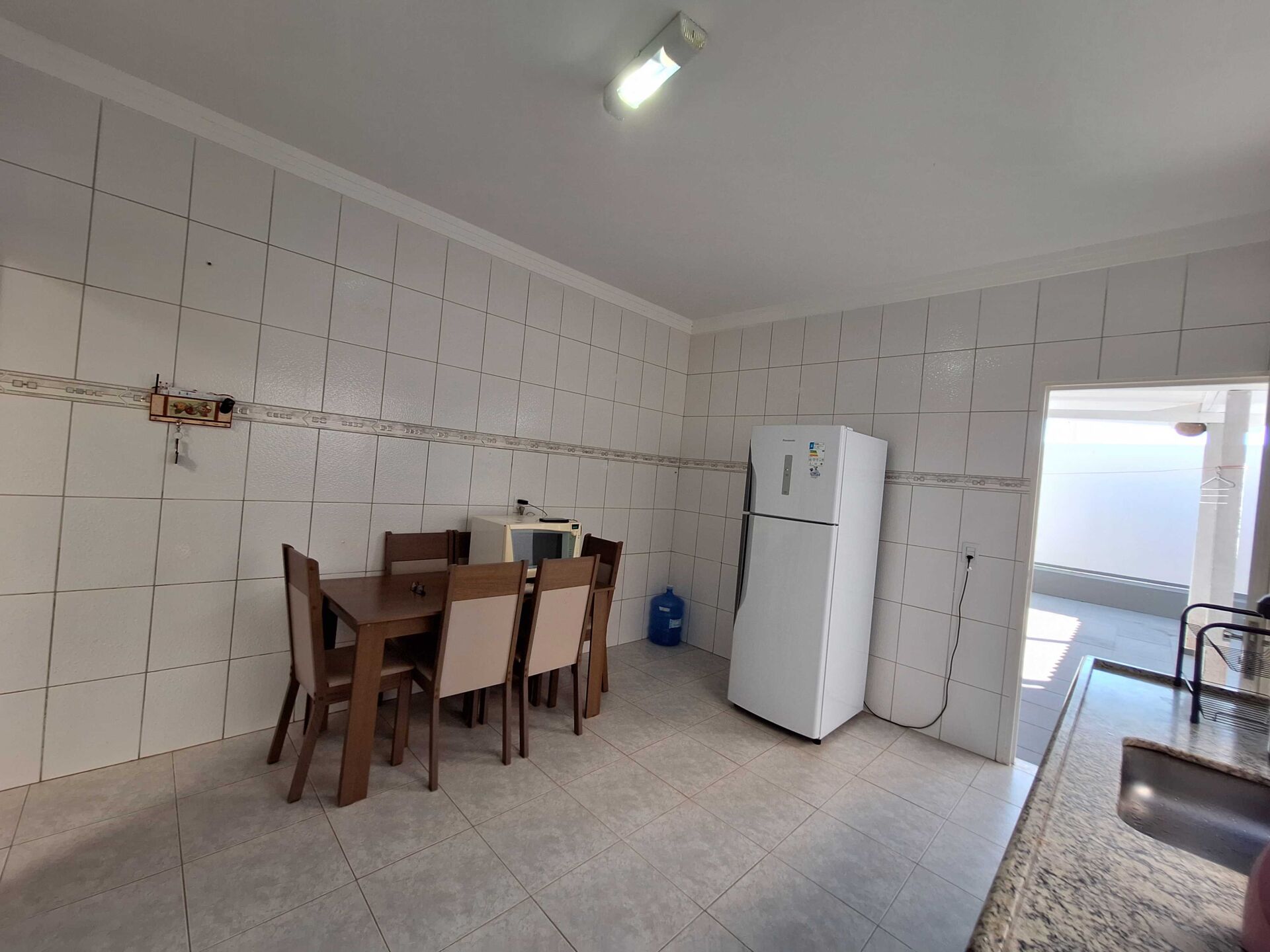 Casa para alugar com 2 quartos, 125m² - Foto 9