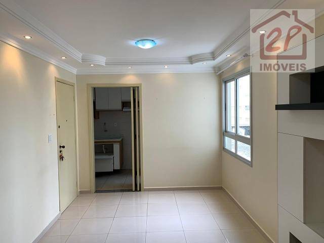 Apartamento à venda com 2 quartos, 65m² - Foto 10