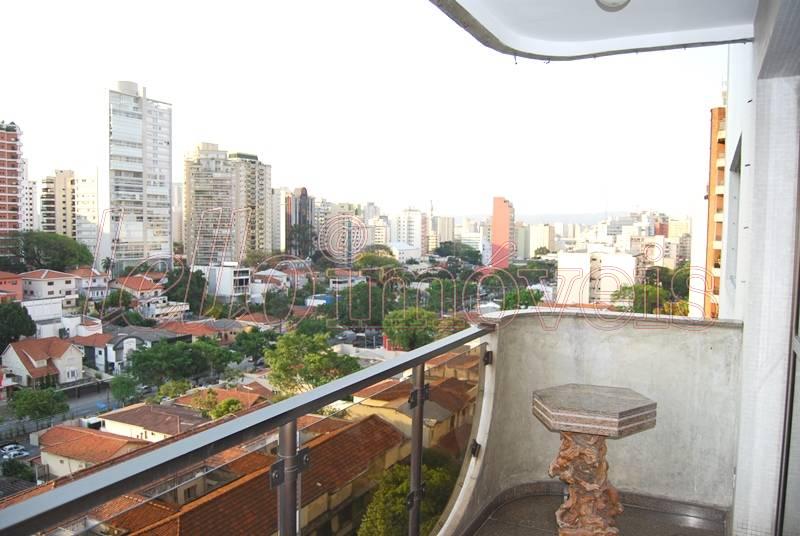 Apartamento à venda com 3 quartos, 180m² - Foto 17