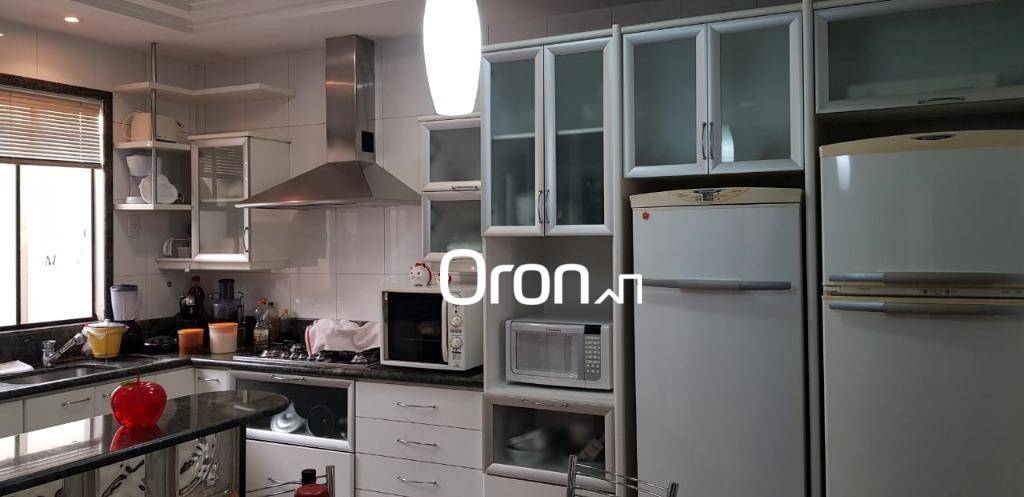 Sobrado, 5 quartos, 314 m² - Foto 4