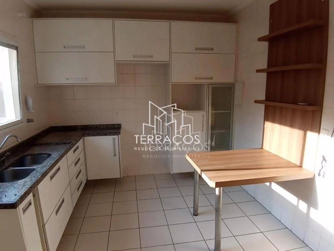 Sobrado à venda e aluguel com 3 quartos, 102m² - Foto 13