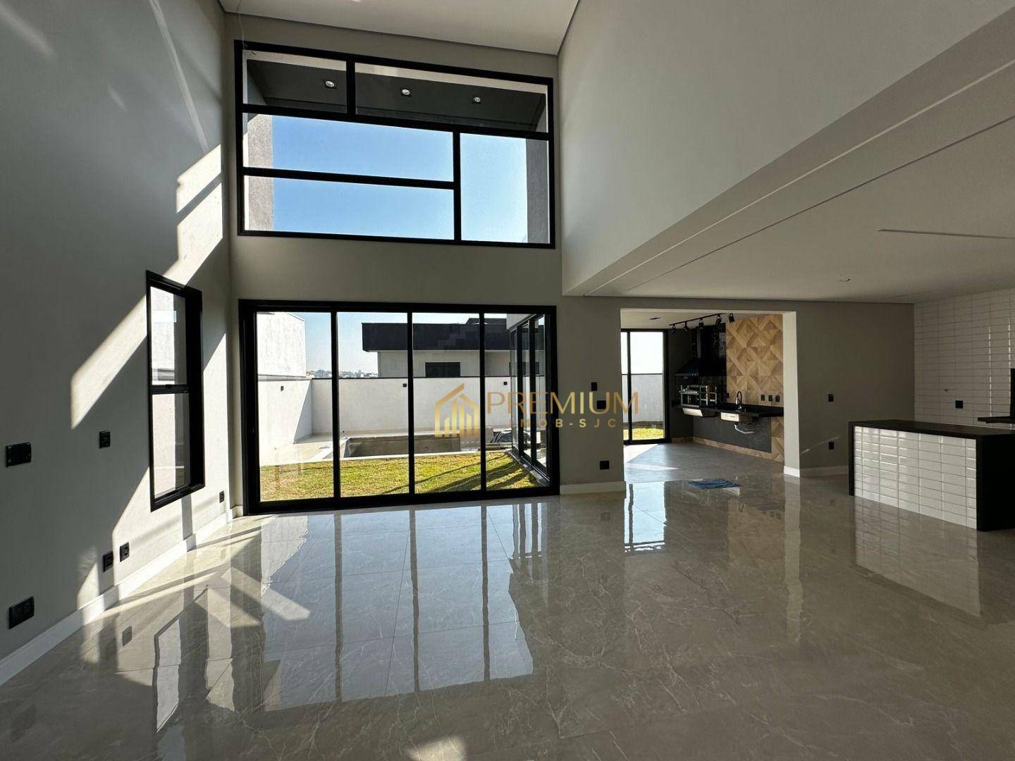 Sobrado à venda com 3 quartos, 283m² - Foto 3