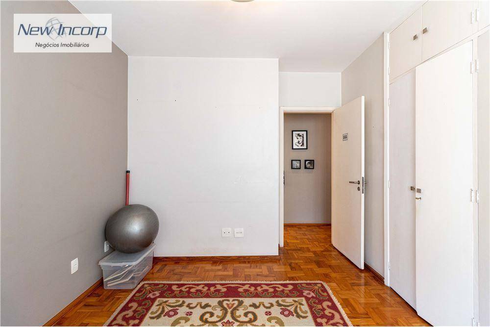 Apartamento à venda com 3 quartos, 138m² - Foto 17