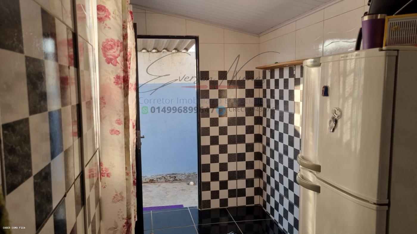 Casa à venda com 3 quartos, 200m² - Foto 13