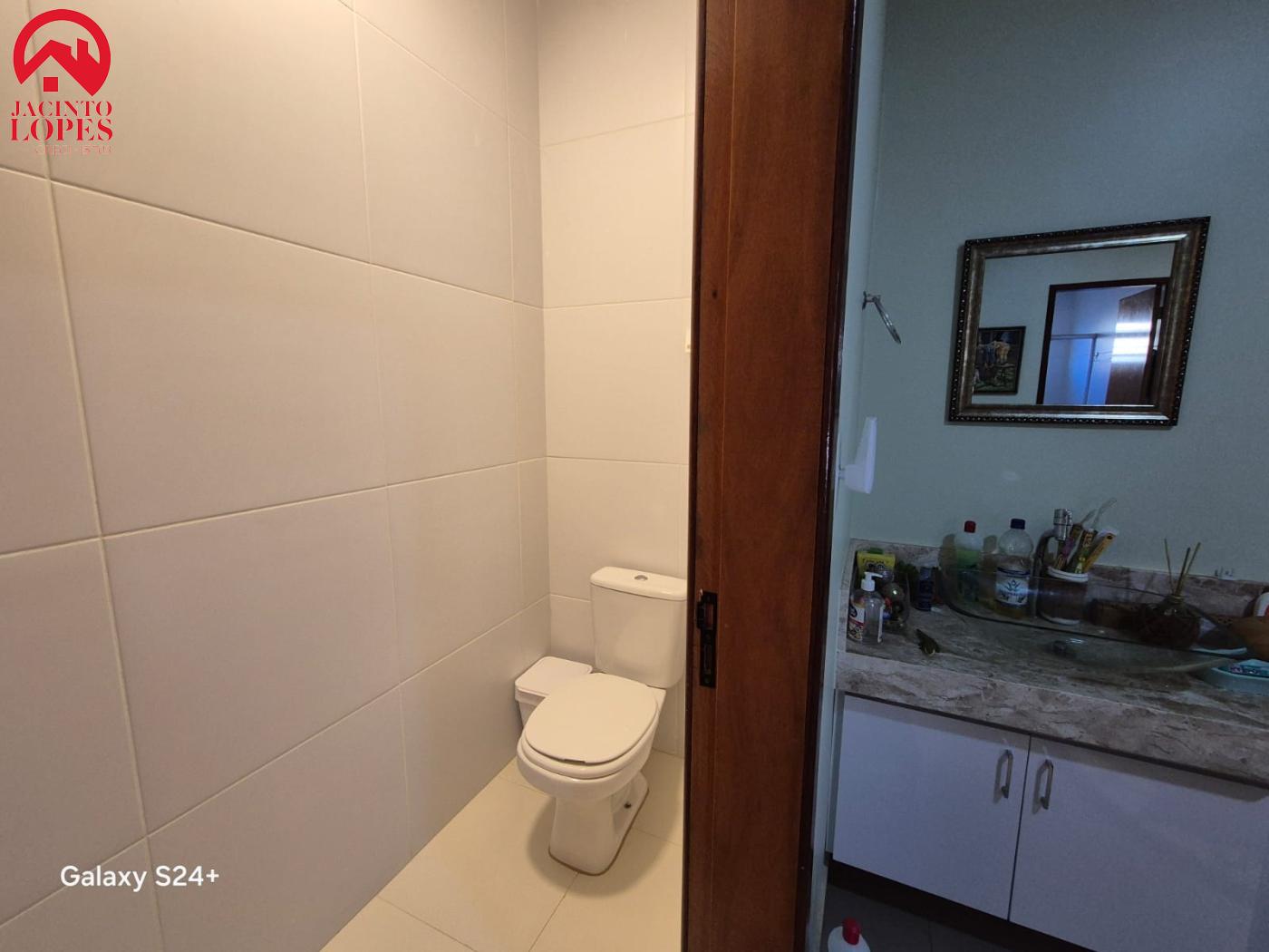 Casa à venda com 3 quartos, 200m² - Foto 12