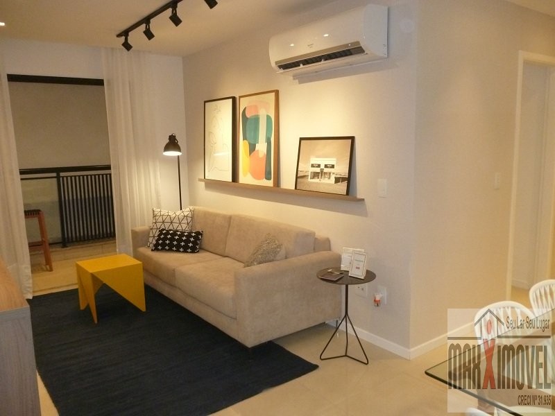 Apartamento à venda com 3 quartos, 75m² - Foto 1