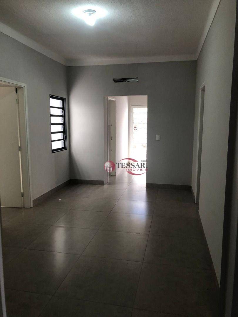 Casa para alugar com 3 quartos, 170m² - Foto 11