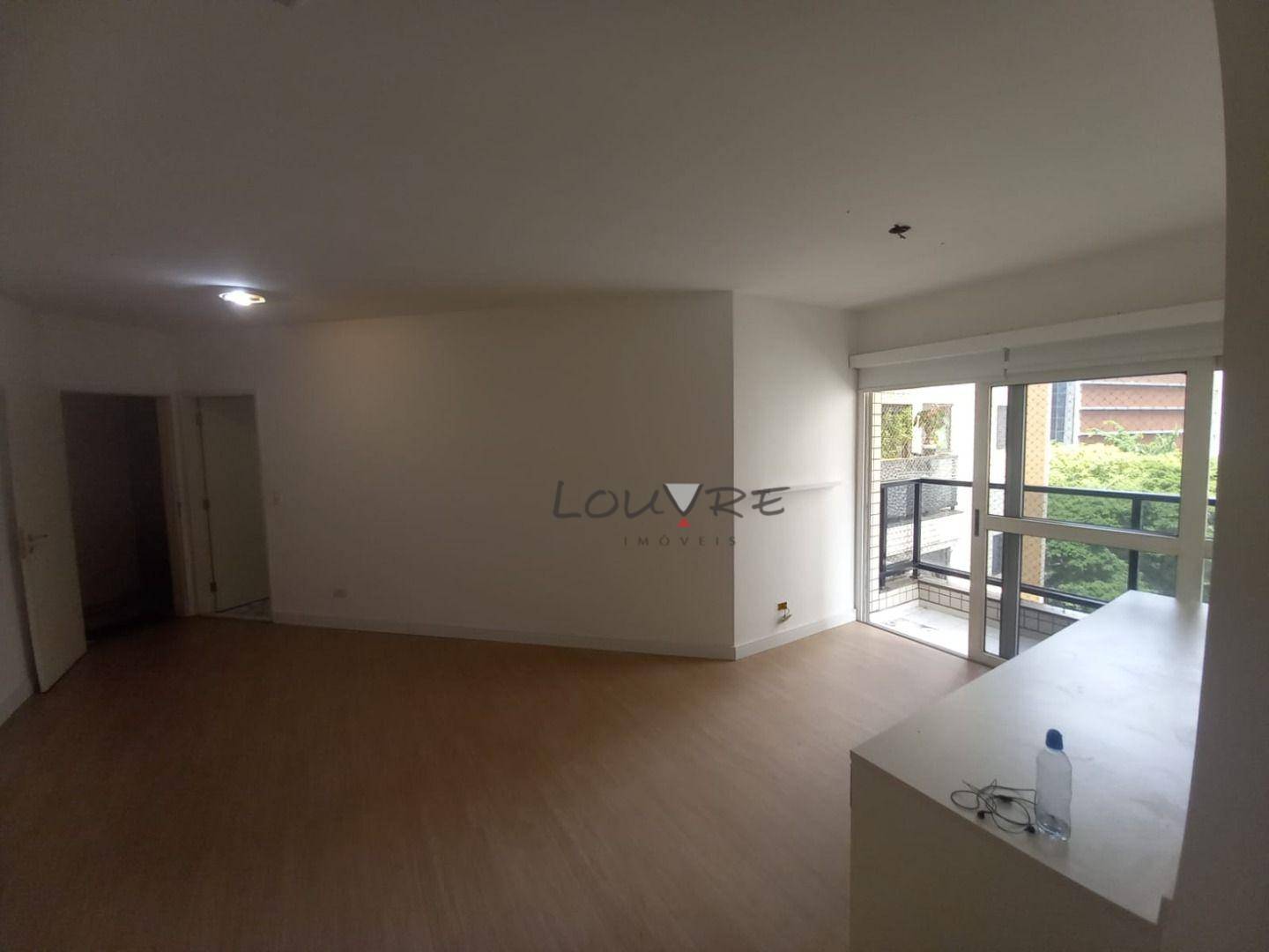 Apartamento à venda com 3 quartos, 76m² - Foto 2