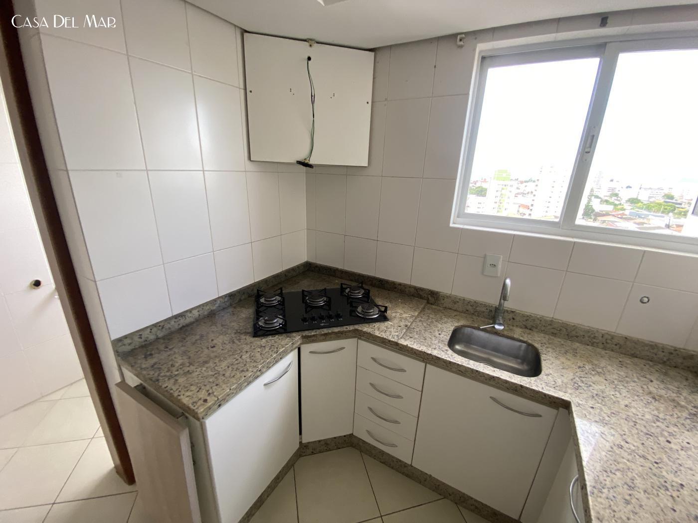 Apartamento à venda com 3 quartos, 137m² - Foto 17