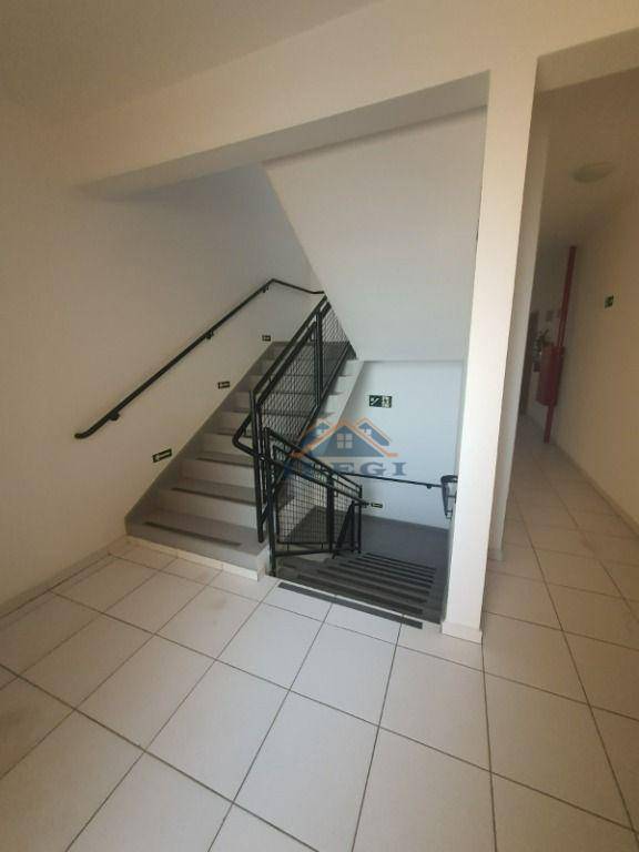 Apartamento para alugar com 2 quartos, 74m² - Foto 5