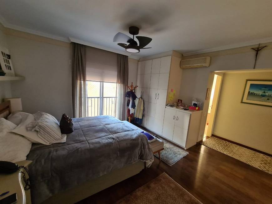 Apartamento à venda com 3 quartos, 225m² - Foto 4