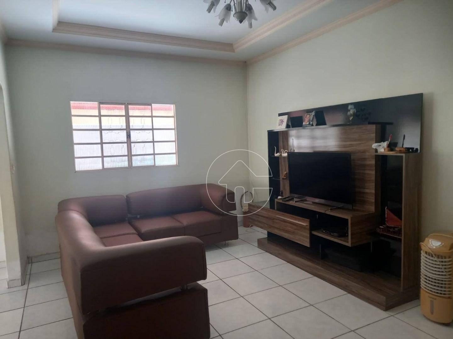 Casa à venda com 2 quartos, 200m² - Foto 17