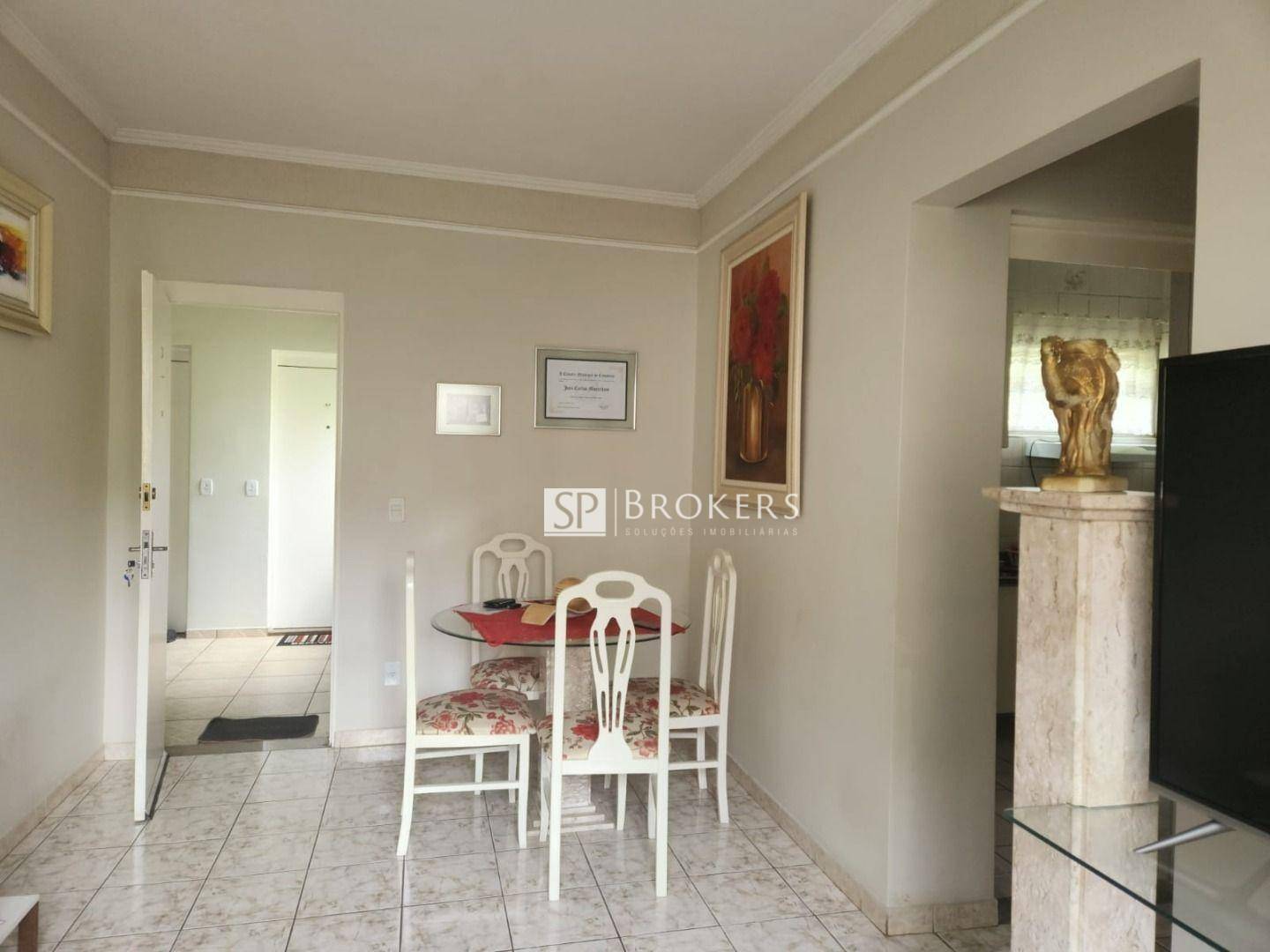 Apartamento à venda com 2 quartos, 67m² - Foto 3