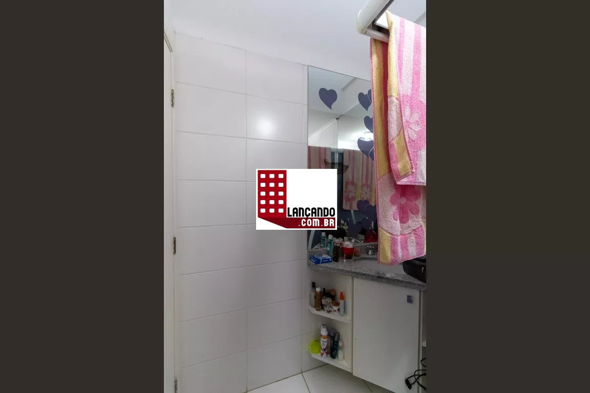 Apartamento à venda com 3 quartos, 137m² - Foto 3