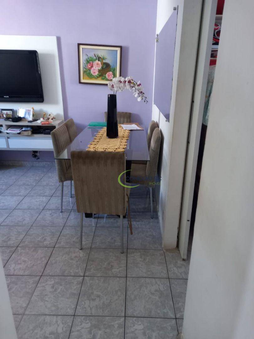 Apartamento à venda com 2 quartos, 66m² - Foto 3