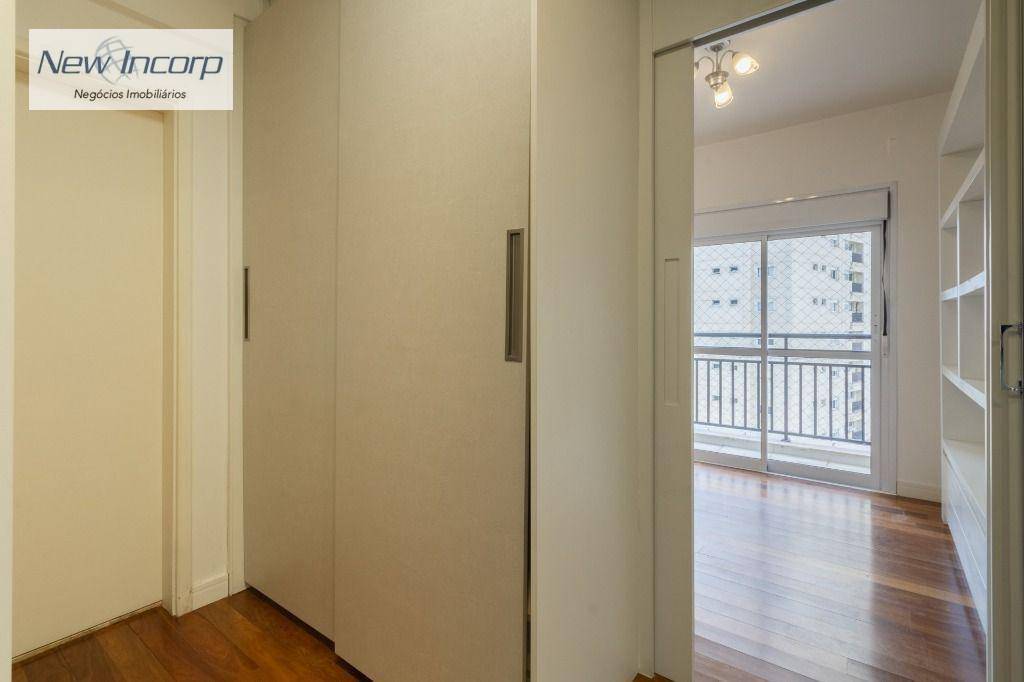 Apartamento à venda com 3 quartos, 156m² - Foto 22