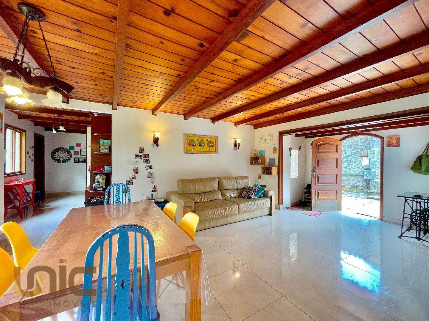 Casa à venda com 3 quartos, 160m² - Foto 6