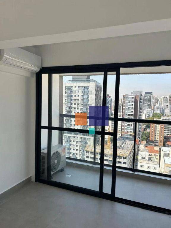 Apartamento à venda com 1 quarto, 29m² - Foto 2