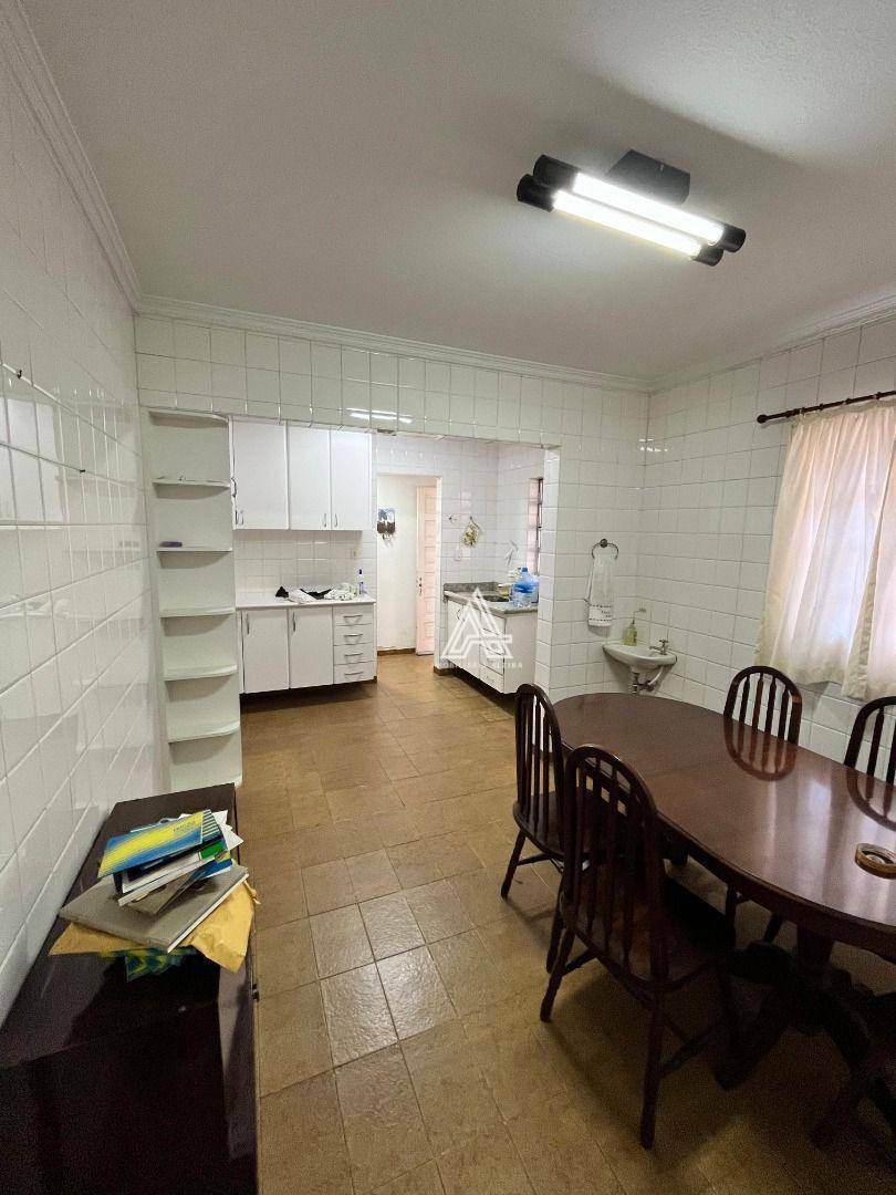 Sobrado à venda e aluguel com 3 quartos, 154m² - Foto 27